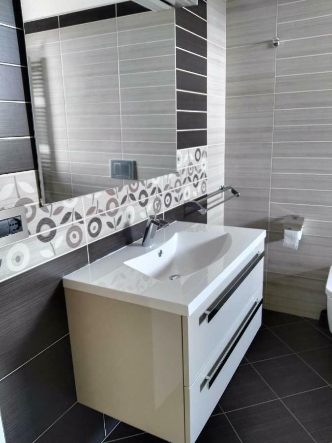 Torri Camuzzi Exclusive Luxury Apartment 佩斯卡拉 外观 照片